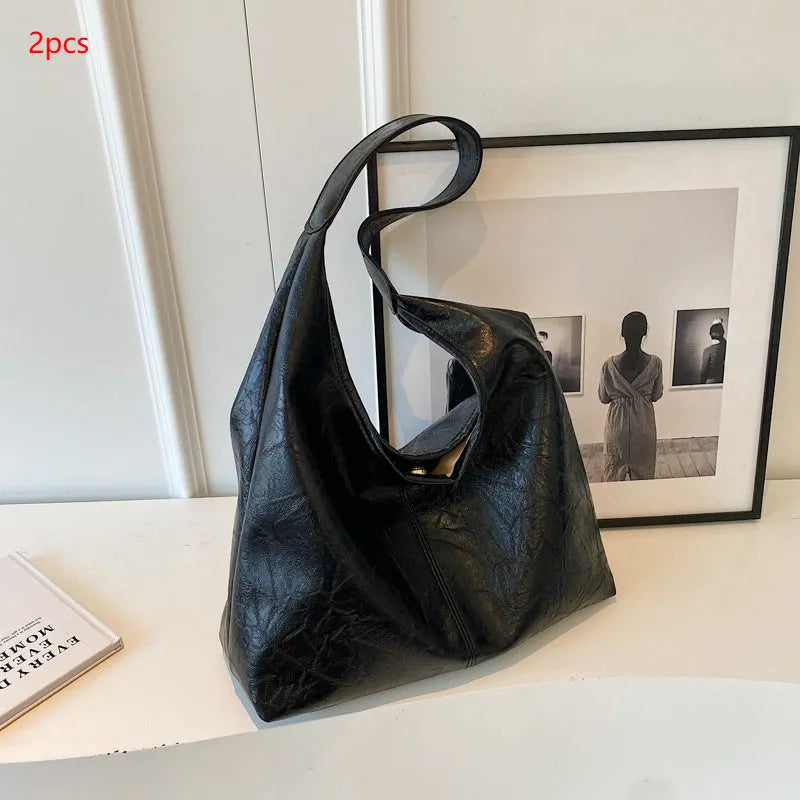 Soft PU leather casual shoulder bag with sandwich pocket in choice of five colours