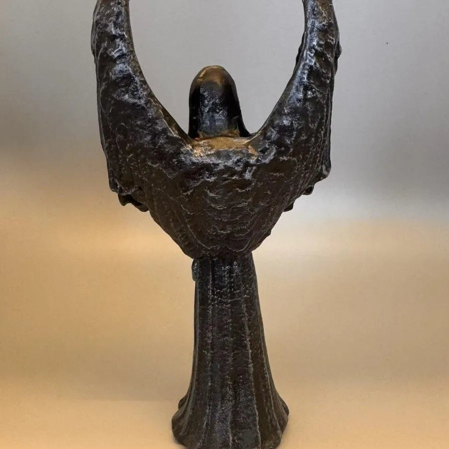 Dark Angel resin statue ornament measuring 6.5 by 5 by 17 centimetres