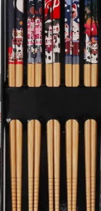 Japanese style bamboo chopsticks with five-colour lucky cat or elegant blue patterns in 5-pair packaging