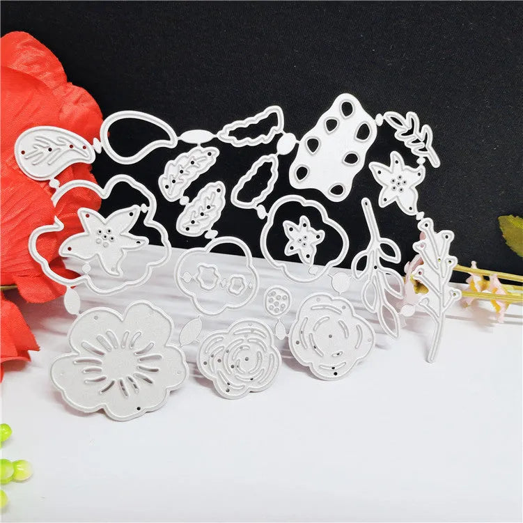 Silver flower-shaped carbon steel paper cutting die for plant-themed crafts