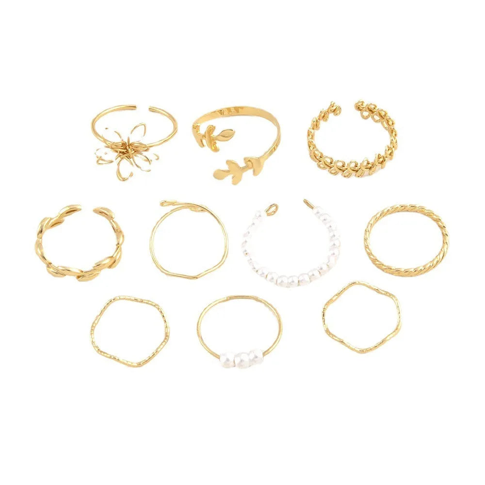 Openwork flower design ring set with glossy gold finish for women's fashion jewellery