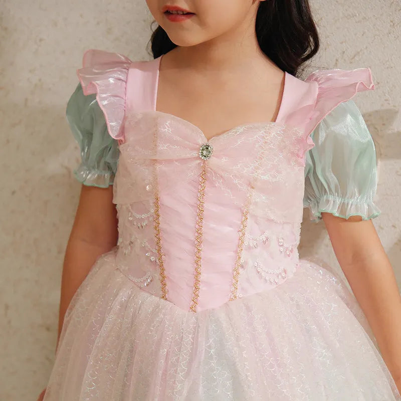 Little girl cotton gauze princess dress with short sleeves, puff sleeve mermaid style, in a solid colour for a wedding or birthday party