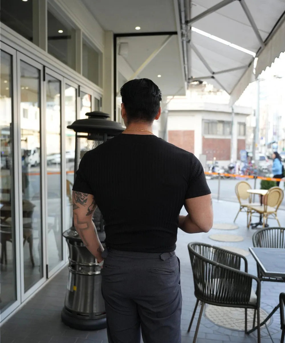 Men's cotton blend crew neck short sleeve t-shirt in black and white for sports and casual wear