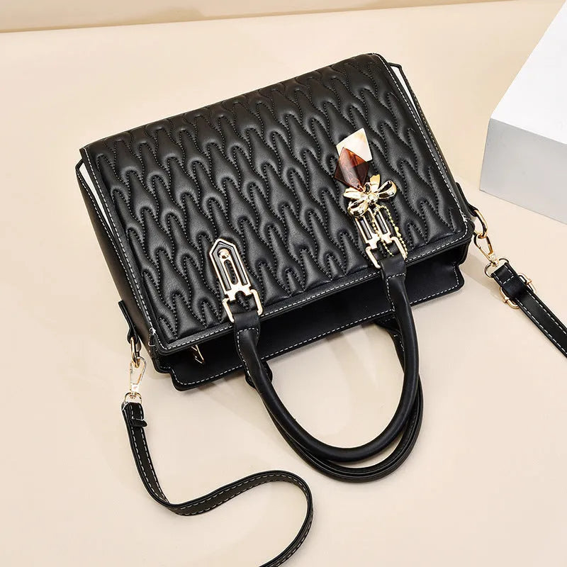 Women's large polyester shoulder messenger bag in street-trend style with pocket sandwich design