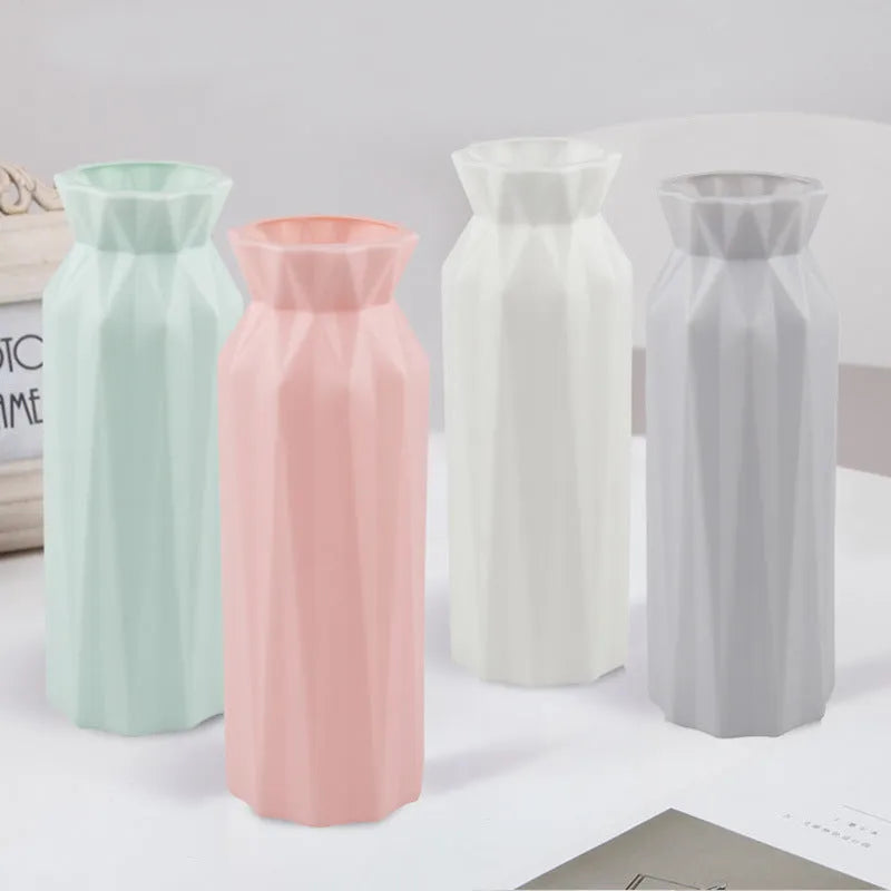 Green melamine plastic vase with 7.2 cm base diameter for desktop or floor floral displays